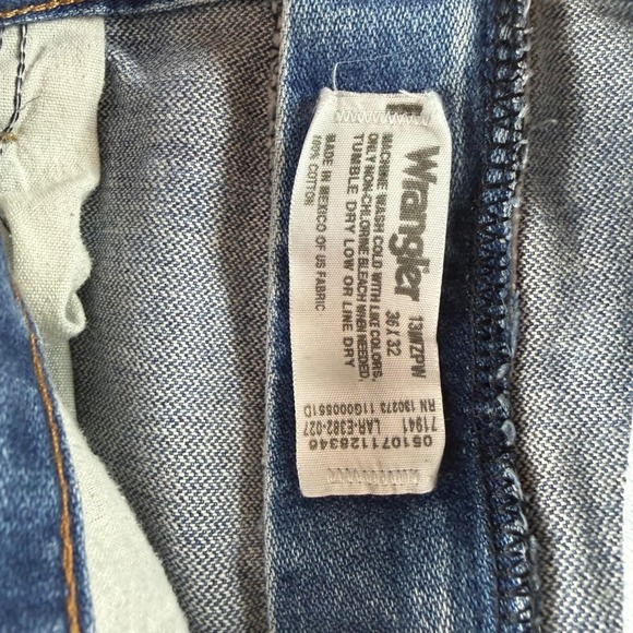 Vintage Wrangler Mens Jeans Blue Denim Cowboy Cut Size 36x32 - Picture 5 of 5